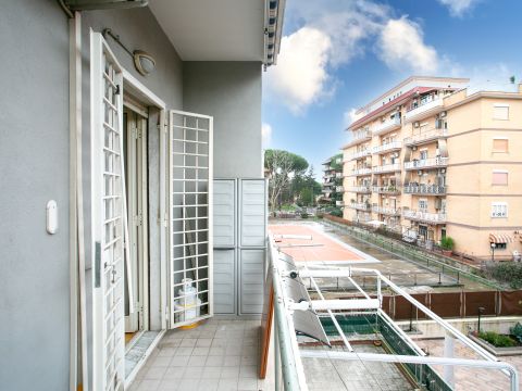 Viale Alessandrino, 304 - Roma