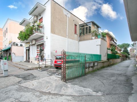 Viale Alessandrino, 304 - Roma