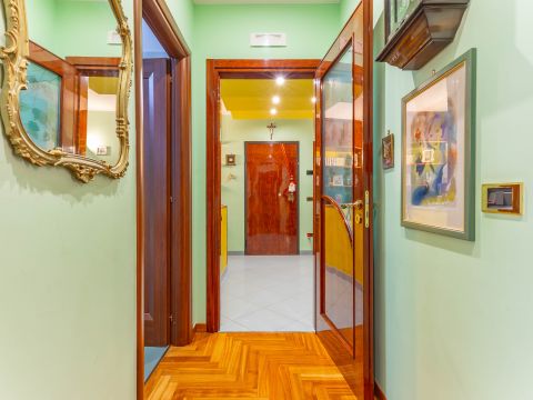 Via dell'Annunciazione, 4 - Gravina In Puglia