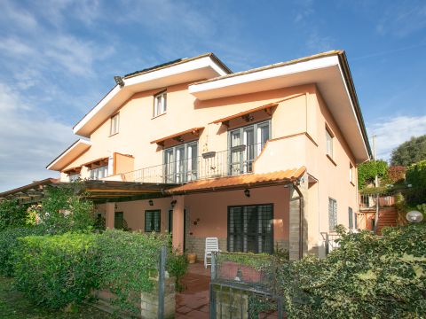 Via del Laghetto, 26b - Fiano Romano