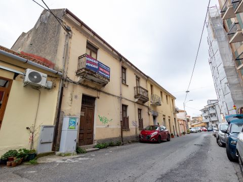 Via Francesco Paglia, 44 - Catanzaro