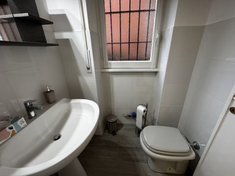 Via Ludovico di Monreale, 48 - Roma