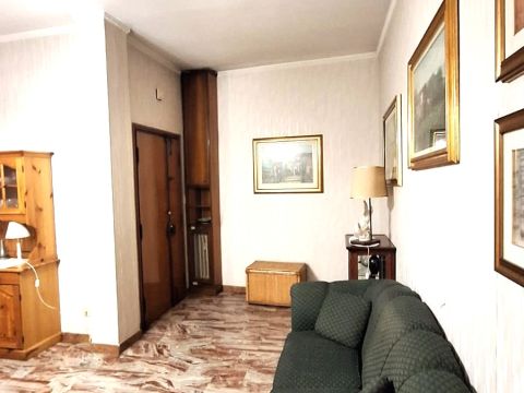 Via Antonello da Messina, 8 - Roma