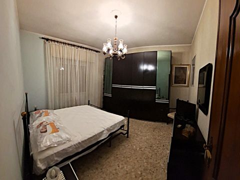 Via Antonello da Messina, 8 - Roma