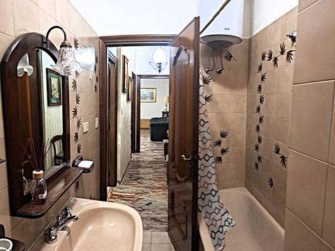 Via Antonello da Messina, 8 - Roma