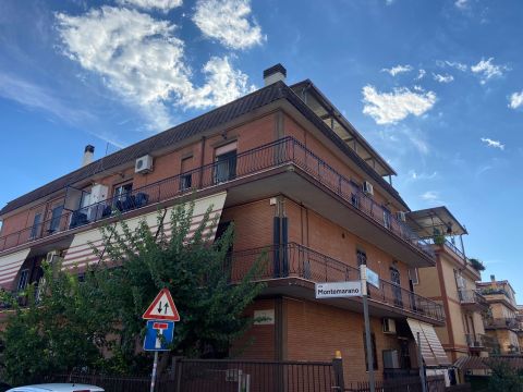 Via Montemarano, 68 - Roma