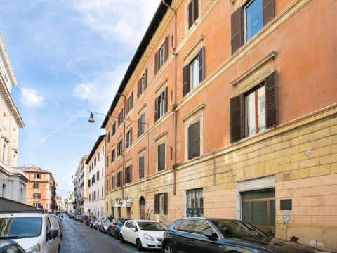 Via Luciano Manara, 25 - Roma