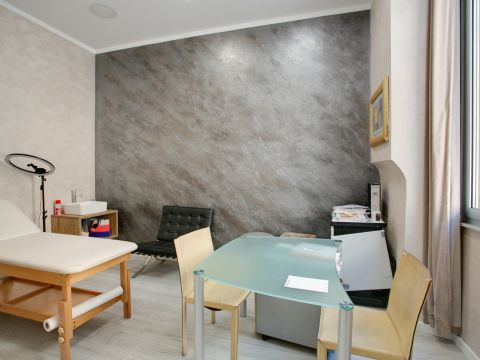 Via Luciano Manara, 25 - Roma