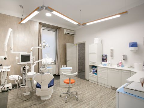 Via Luciano Manara, 25 - Roma