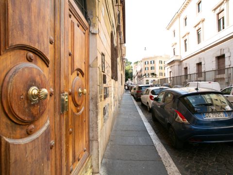 Via Luciano Manara, 25 - Roma