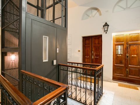 Via Luciano Manara, 25 - Roma