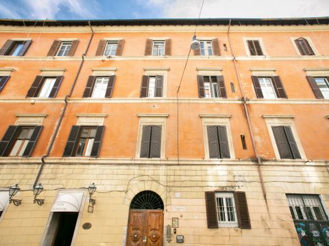 Via Luciano Manara, 25 - Roma