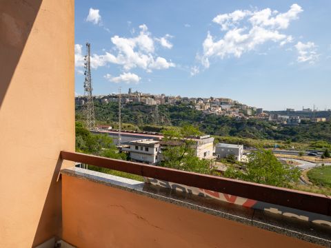 Viale Vincenzo de Filippis, 320 - Catanzaro