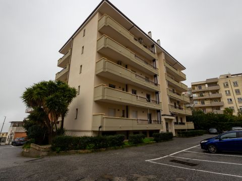 Via Nicola Misasi, 76 a - Catanzaro