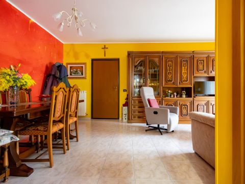 Via Nicola Misasi, 76 a - Catanzaro