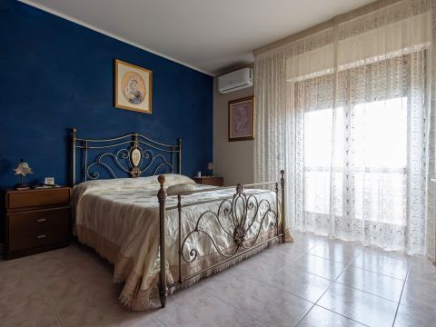 Via Nicola Misasi, 76 a - Catanzaro