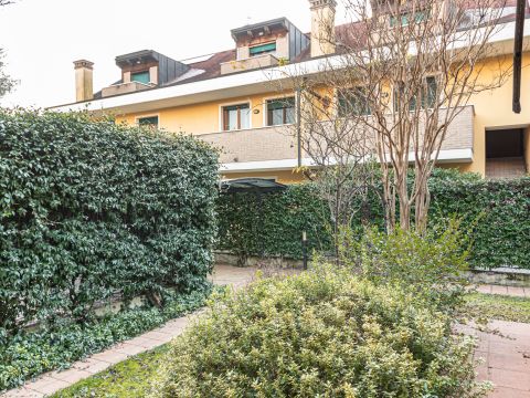 Via Eraclea, 4 - Padova