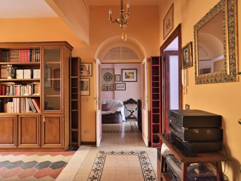 Via Augusto Valenziani, 16 - Roma