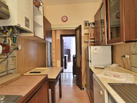 Via Augusto Valenziani, 16 - Roma