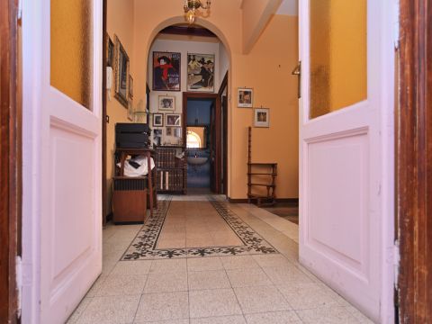 Via Augusto Valenziani, 16 - Roma