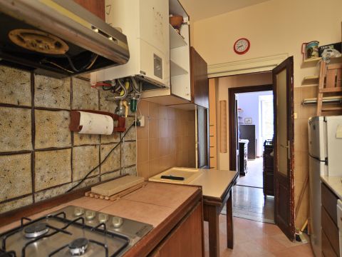 Via Augusto Valenziani, 16 - Roma