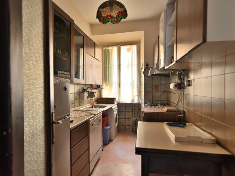 Via Augusto Valenziani, 16 - Roma