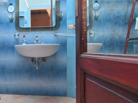 Via Augusto Valenziani, 16 - Roma