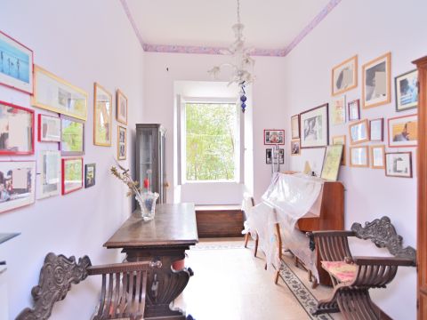 Via Augusto Valenziani, 16 - Roma