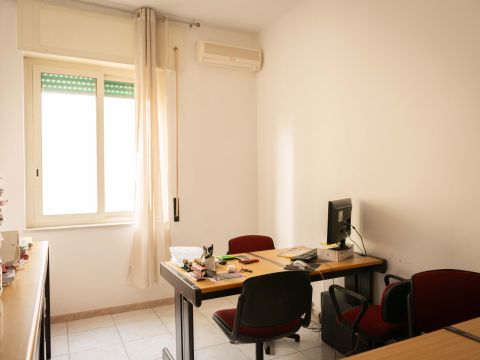 Via Ottaviano Cesare Augusto, 62 - Ottaviano