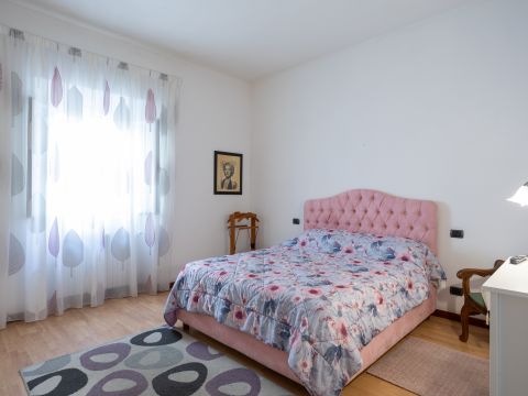 Via Antonio Gramsci, 42 - Livorno