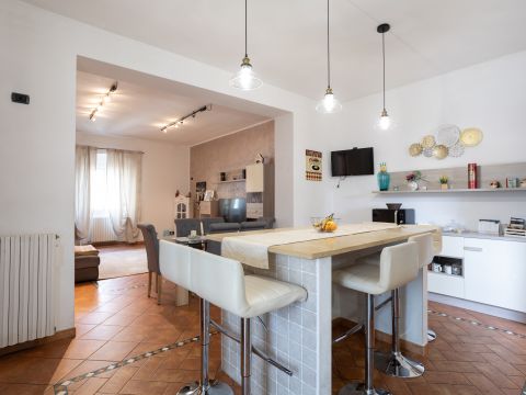 Via Antonio Gramsci, 42 - Livorno