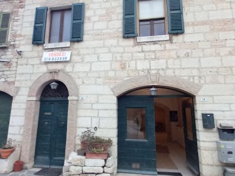 via Camponocecchio 15 - Genga