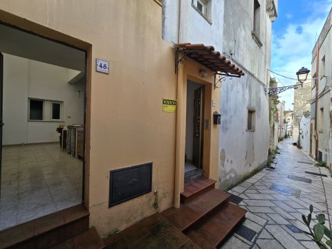 Via M. Giangreco, 48 - Ruffano