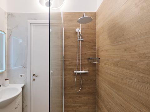 Via Michele di Lando, 114 - Roma