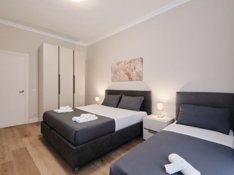 Via Michele di Lando, 114 - Roma