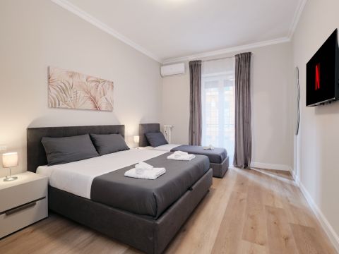 Via Michele di Lando, 114 - Roma