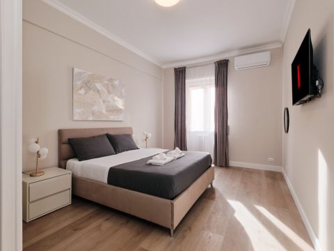 Via Michele di Lando, 114 - Roma