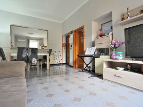 Via Santafiora, 37 - Roma