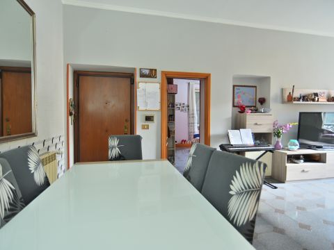 Via Santafiora, 37 - Roma