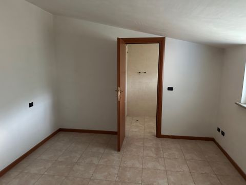 Via del Villino - Alanno