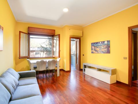 Via Sanzeno, 15 - Roma