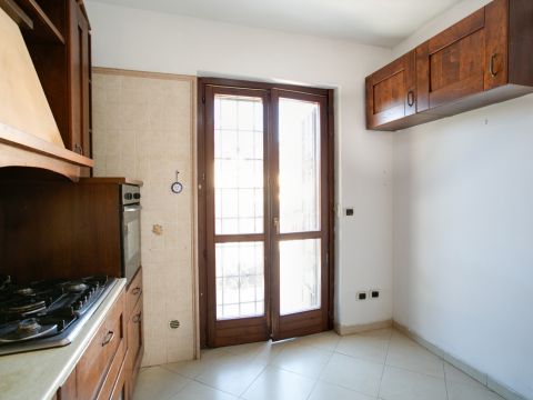 Viale Valle dell'Aniene - Guidonia Montecelio