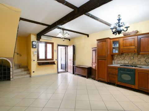 Viale Valle dell'Aniene - Guidonia Montecelio