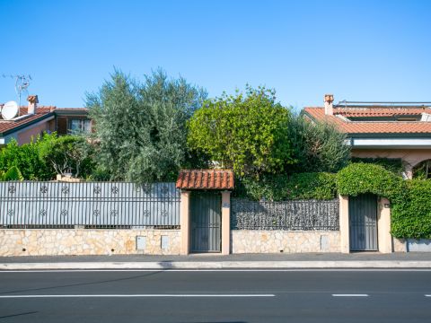 Viale Valle dell'Aniene - Guidonia Montecelio