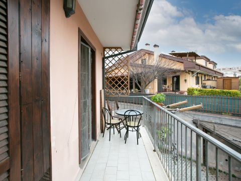 Viale Valle dell'Aniene, 10 - Guidonia Montecelio