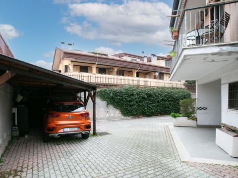 Viale Valle dell'Aniene, 10 - Guidonia Montecelio