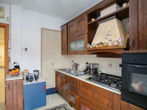 Viale Valle dell'Aniene, 10 - Guidonia Montecelio