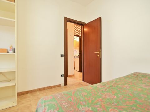 Via Dorzano, 27 - Roma