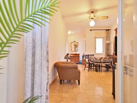 Via Dorzano, 27 - Roma