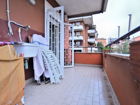 Via Dorzano, 27 - Roma